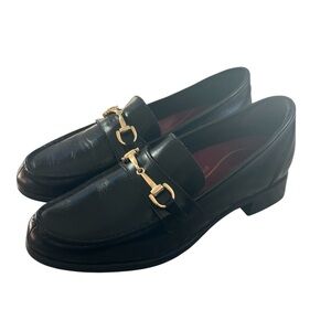 Munro Gryffrin Bit loafer in Black leather and black Sole  sz 9.5 almost new